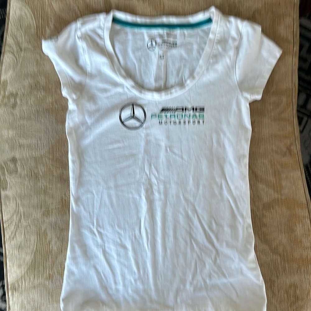 AMG Petronas Official T-Shirt Sz Small Mercedes Benz